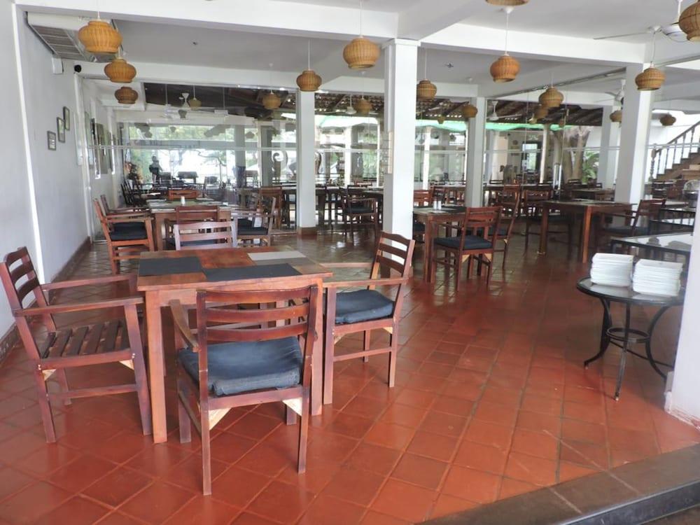 Pigeon Island Resort