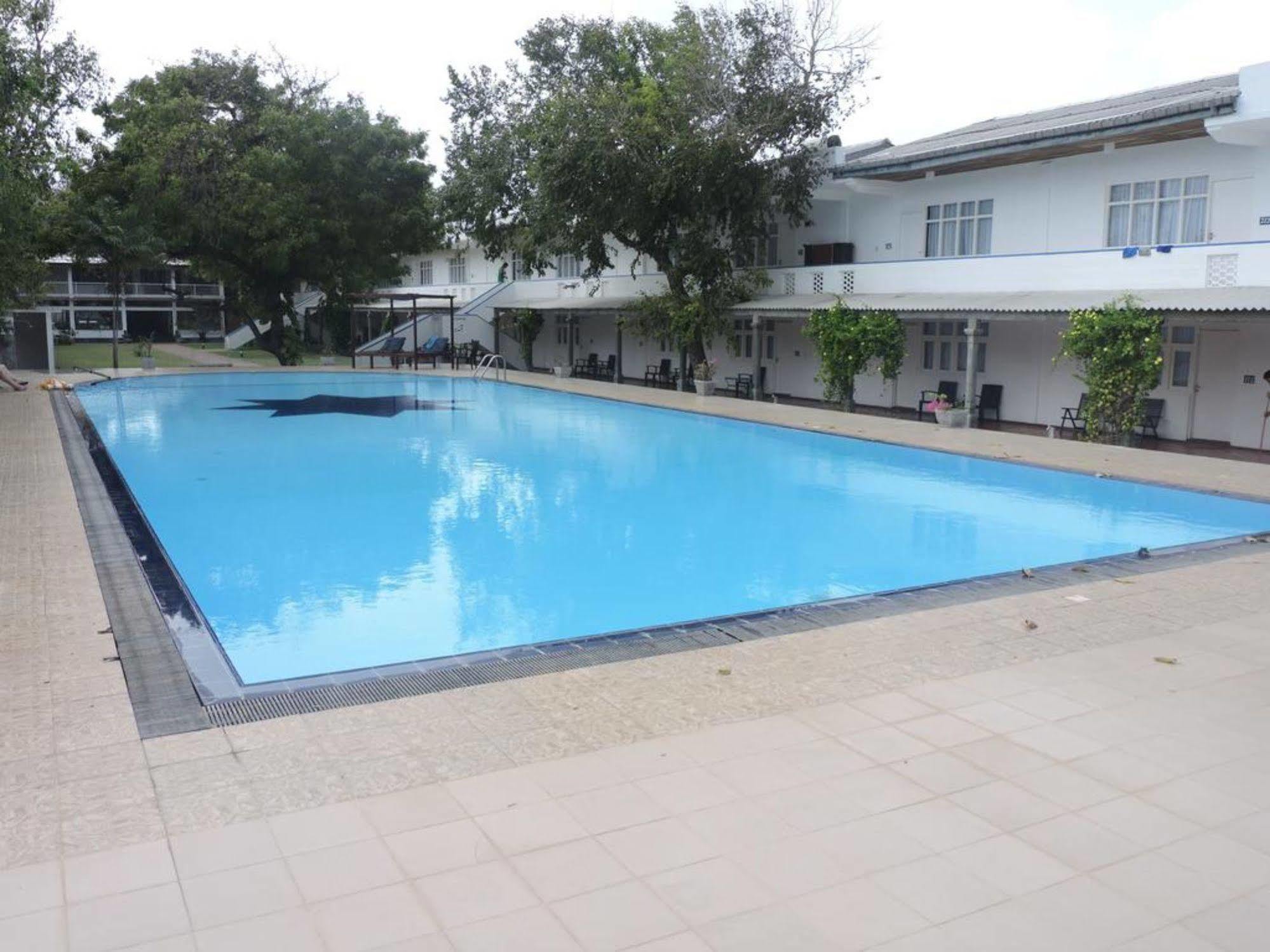 Resort Pigeon Island Nilaveli