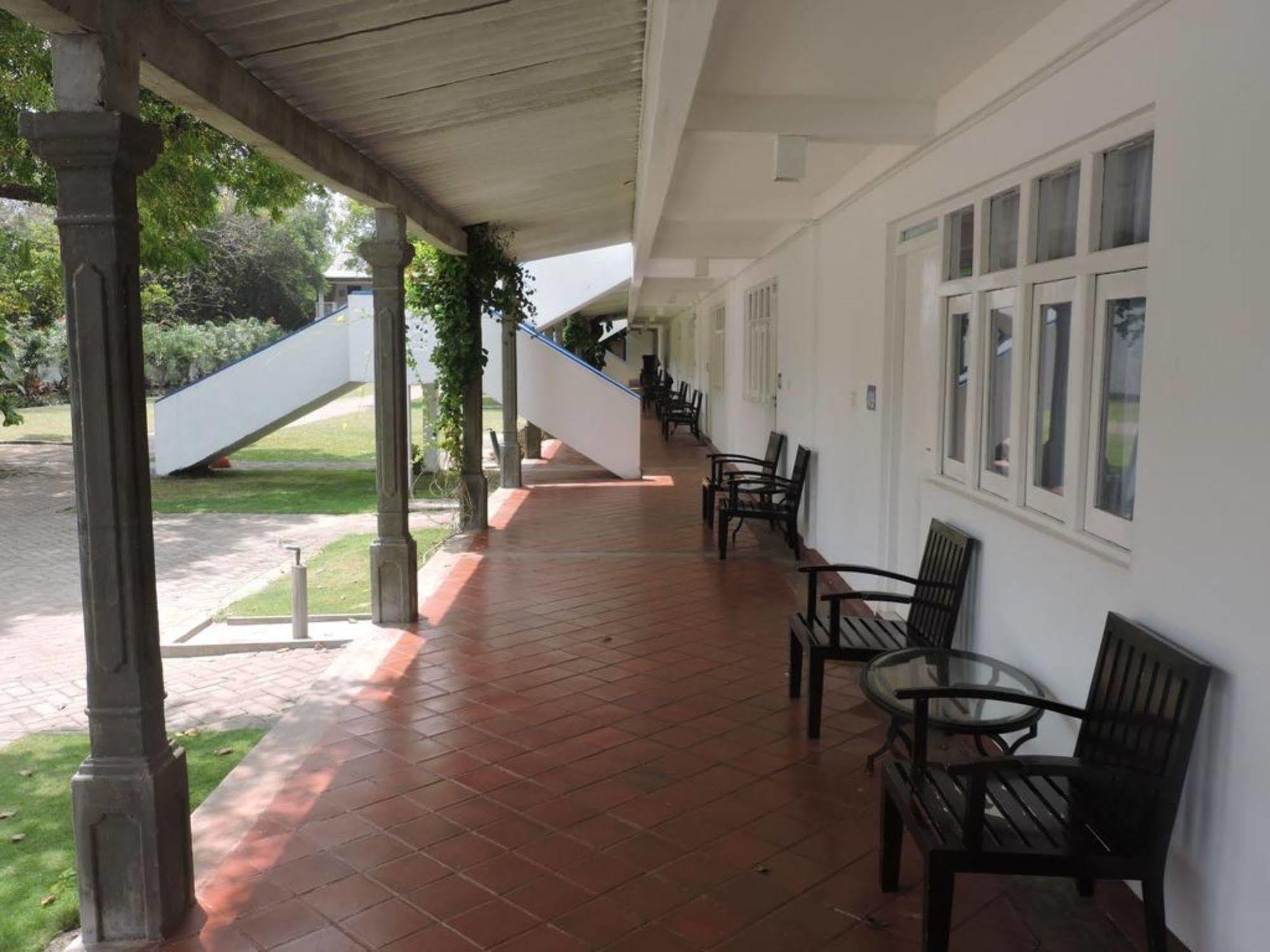 Pigeon Island 4* Nilaveli